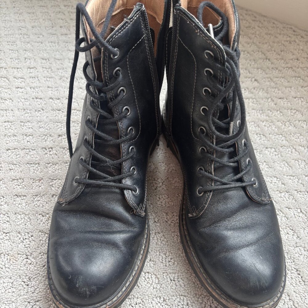Taos Footwear Boots